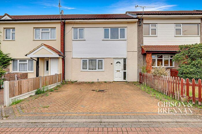 3 Bedroom Terraced House For Sale In Harlech Close, Basildon, SS13