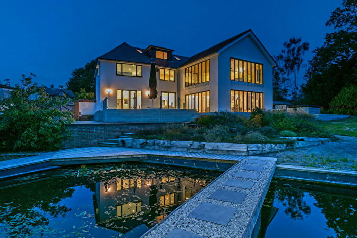 5 Bedroom Detached House For Sale In Salterns Lane, Bursledon, SO31