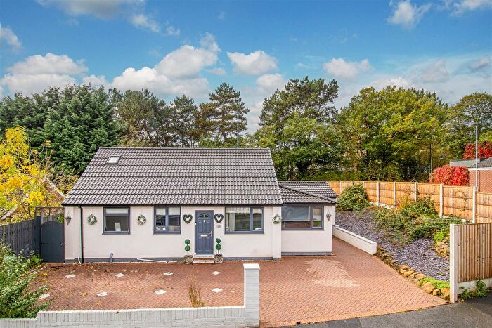 5 Bedroom Detached Bungalow For Sale In Mackie Hill Close, Crigglestone, WF4