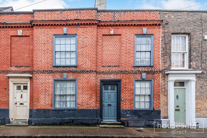 3 Bedroom Terraced House For Sale In Church Street, Harwich, CO12