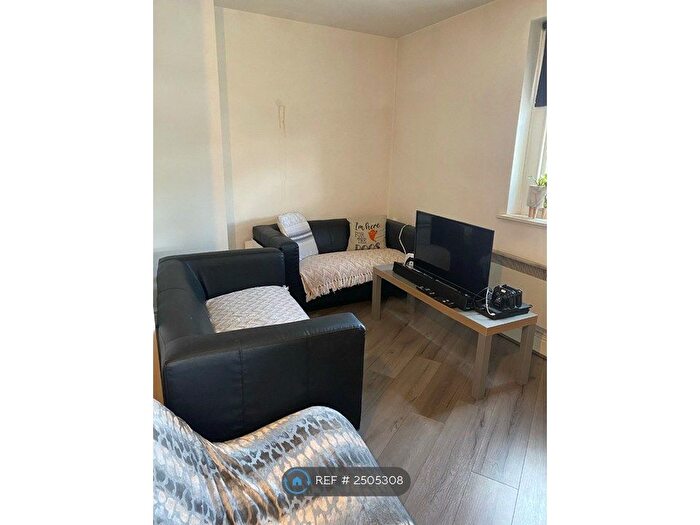 2 Bedroom Flat To Rent In London Road, Liverpool, L3