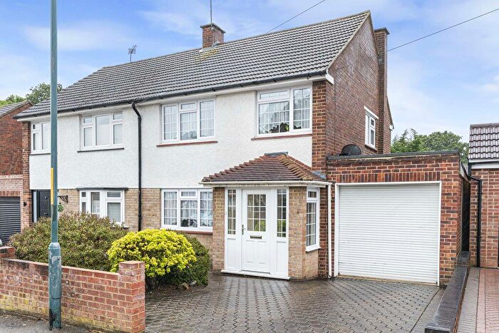 3 Bedroom Semi Detached House For Sale In Spurrell Avenue, Bexley, DA5