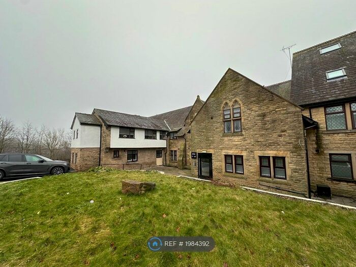 2 Bedroom Flat To Rent In St George's Lodge, Stalybridge, SK15