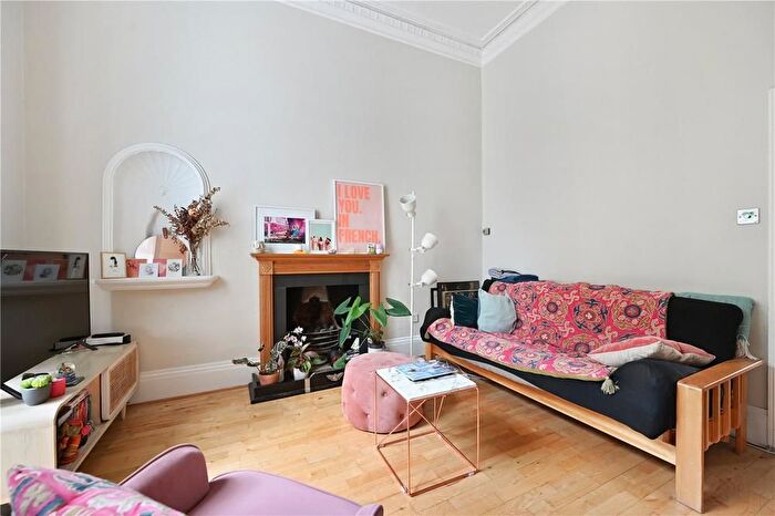1 Bedroom Flat To Rent In Ovington Square, Knightsbridge, London, SW3