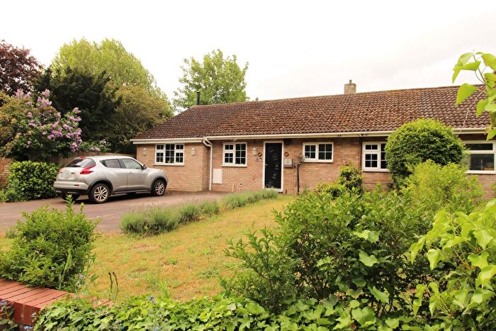 2 Bedroom Semi-Detached Bungalow For Sale In Gamlingay Road, Potton, Sandy, SG19