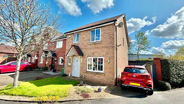 3 Bedroom Detached House For Sale In Trippear Way, Heywood, OL10