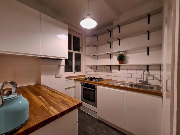 1 Bedroom Flat To Rent In Old Kent Road, London, SE1