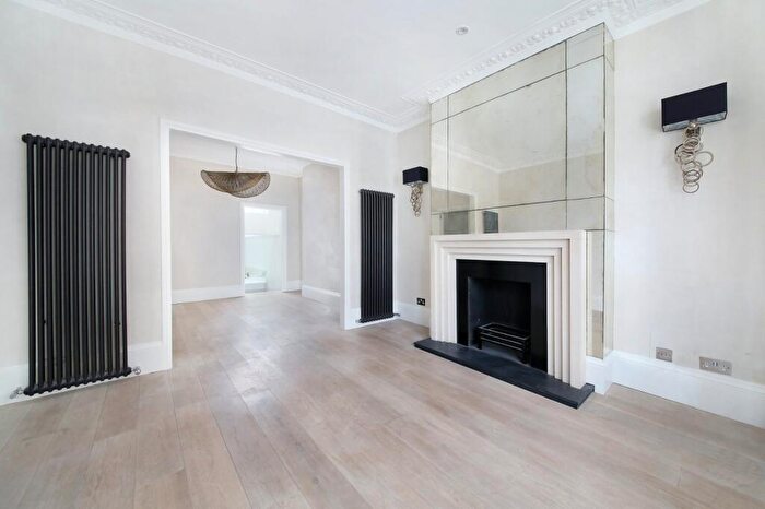 5 Bedroom Terraced House To Rent In Limburg Road, Clapham Junction, SW11