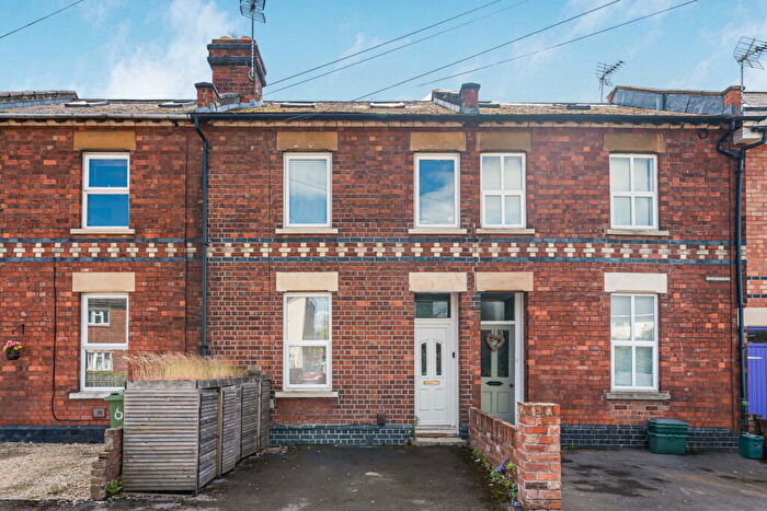 3 Bedroom Terraced House For Sale In Rowanfield Road, Cheltenham, GL51