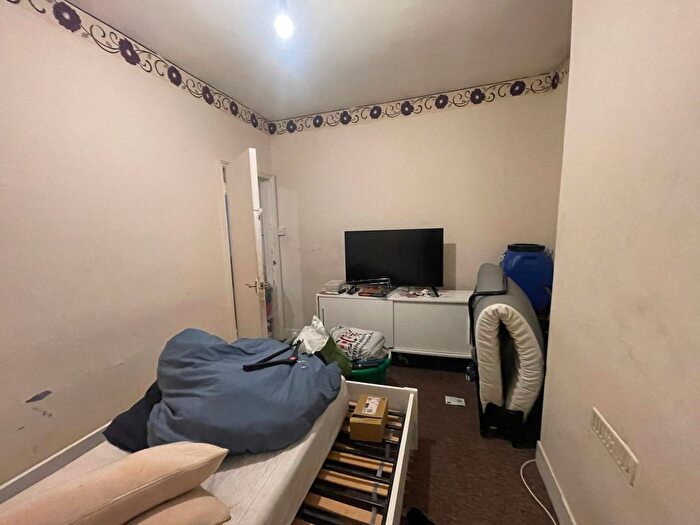 1 Bedroom Flat To Rent In Hanbury Road, Tottenham, N17