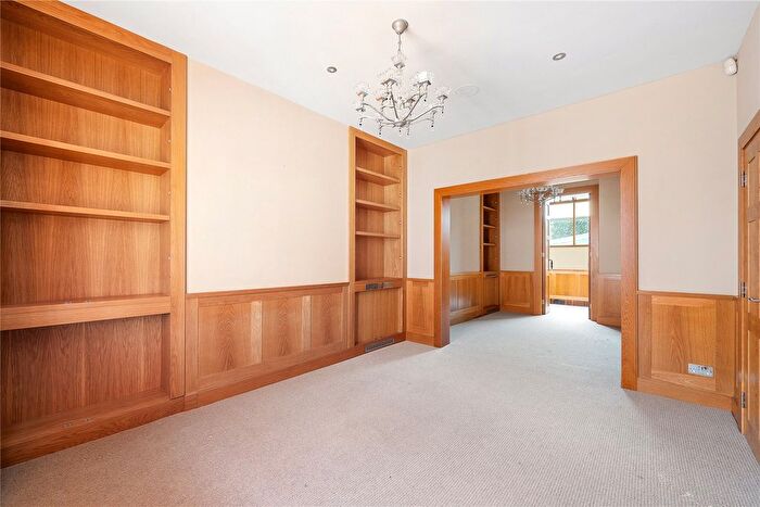 3 Bedroom Terraced House For Sale In Chester Row, Belgravia, London, SW1W