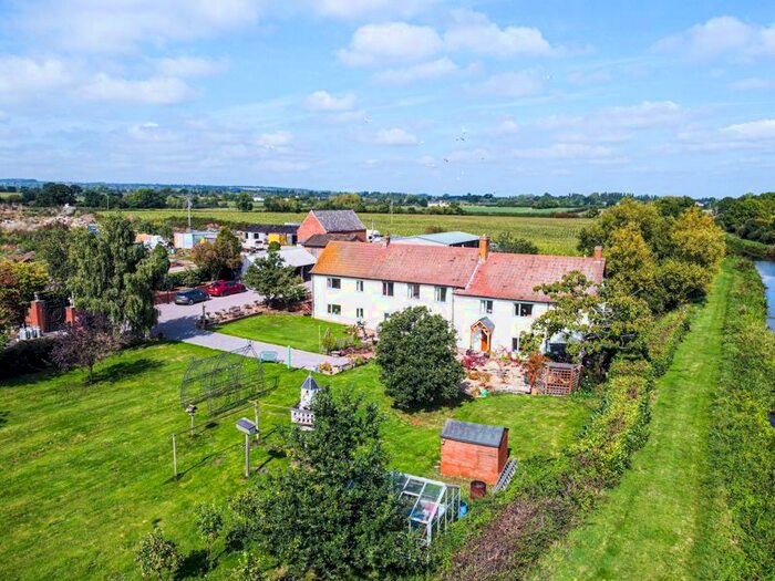 7 Bedroom Detached House For Sale In Outwood, West Lyng, Taunton, TA3