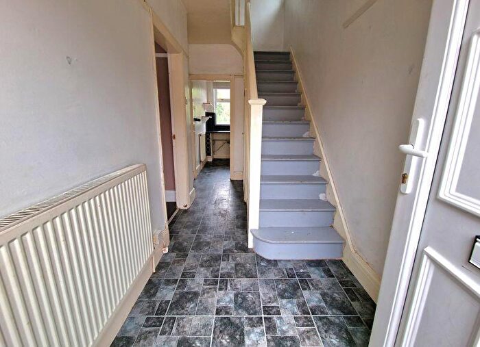 3 Bedroom Semi-Detached House For Sale In Windsor Road, Gee Cross, SK14