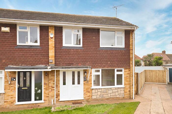 3 Bedroom Semi Detached House For Sale In Oakdene Road, Ramsgate, Kent, CT12