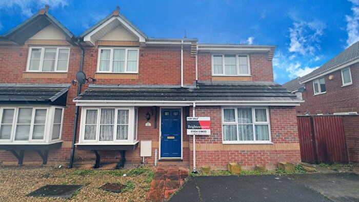 4 Bedroom Semi Detached House For Sale In Camberley Walk, Locking Castle, BS22
