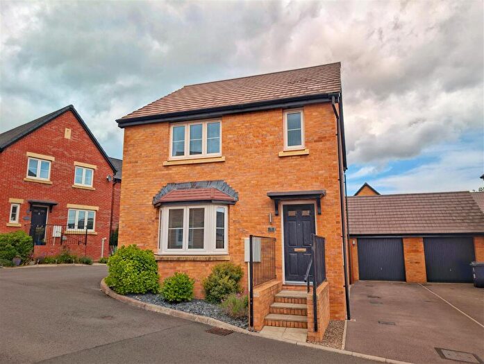 3 Bedroom Detached House For Sale In Bayliss Close, Lydney, GL15