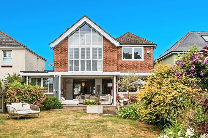 4 Bedroom Detached House For Sale In King Arthurs Drive, Rochester, Kent., ME2