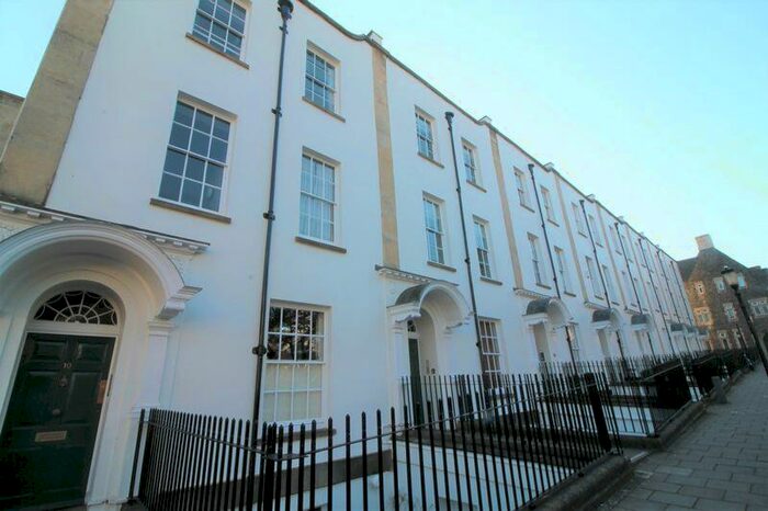 Studio To Rent In Park Place, Clifton, Bristol, BS8