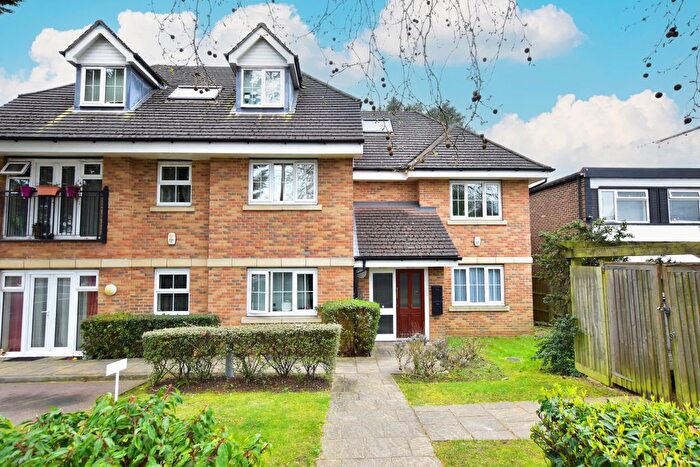 1 Bedroom Flat For Sale In St. Albans Road, Garston, Watford, WD25