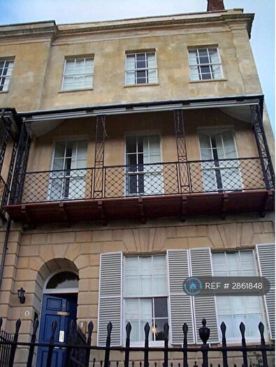 1 Bedroom Flat To Rent In Harley Place, Bristol, BS8