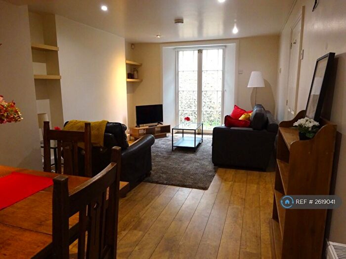 1 Bedroom Flat To Rent In St. James Lane, Winchester, SO22