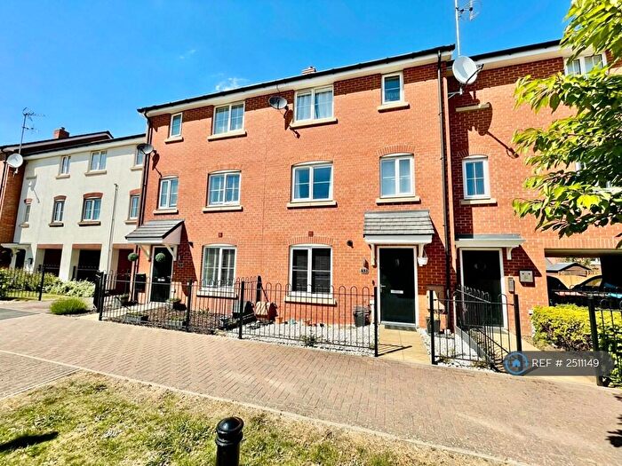 4 Bedroom Terraced House To Rent In Galapagos Grove, Bletchley, Milton Keynes, MK3