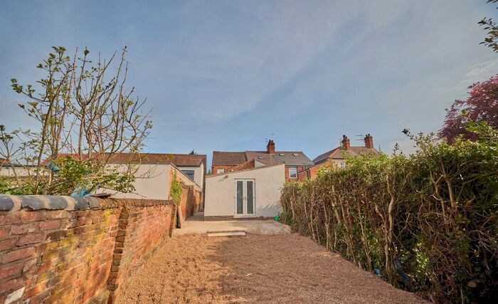 2 Bedroom Flat To Rent In High Street, Earl Shilton, Leicester, LE9