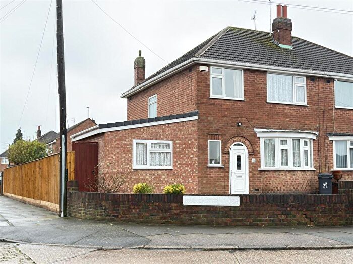 3 Bedroom Semi Detached House For Sale In Brancaster Close, Leicester, LE4