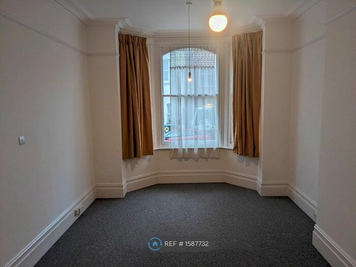 1 Bedroom Flat To Rent In Ethelbert Square, Westgate On Sea, CT8