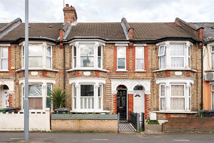 2 Bedroom Property For Sale In Fulbourne Road, Walthamstow, E17