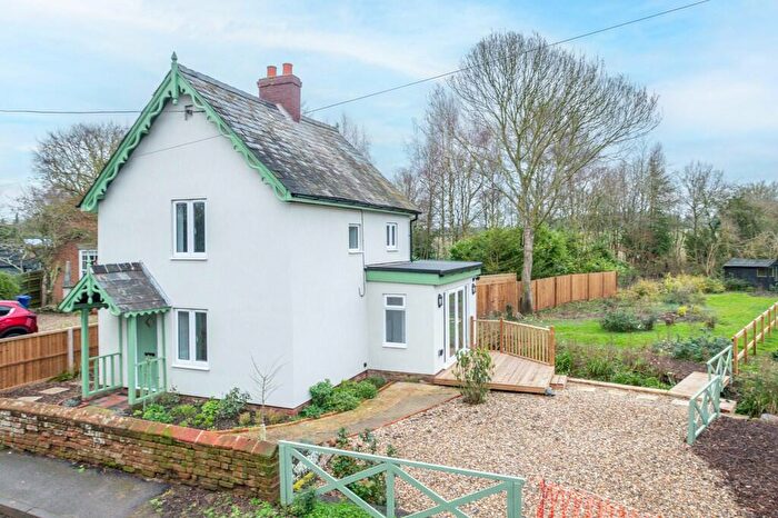 2 Bedroom Cottage For Sale In Cowlinge, Suffolk, CB8