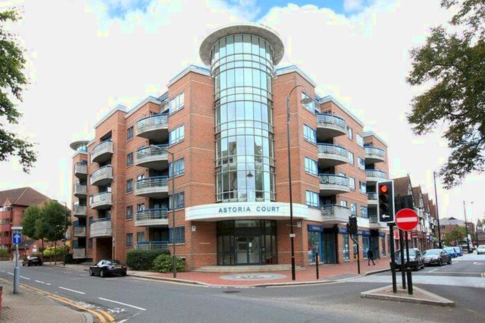 2 Bedroom Flat To Rent In Astoria Court, High Street, Purley, CR8