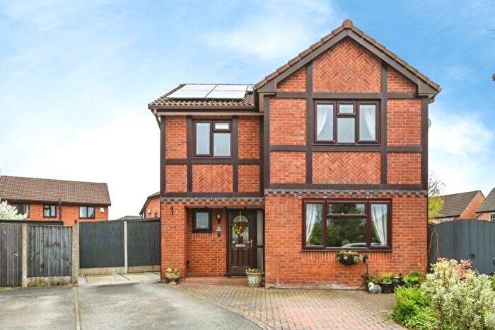 4 Bedroom Detached House For Sale In Norbreck Close, Great Sankey, Warrington, Cheshire, WA5