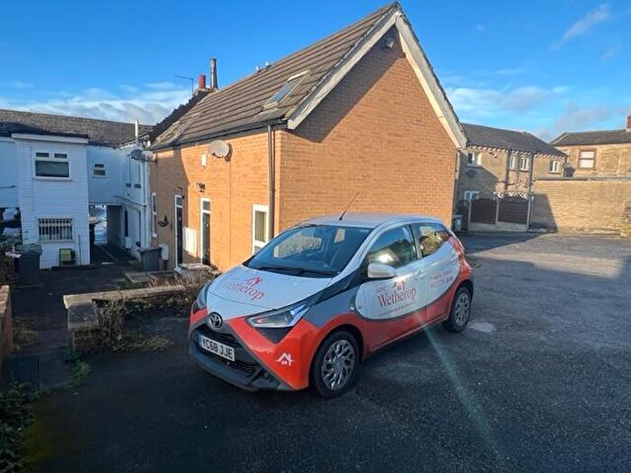 1 Bedroom Town House To Rent In Bradford Road, Bradford, West Yorkshire, BD11