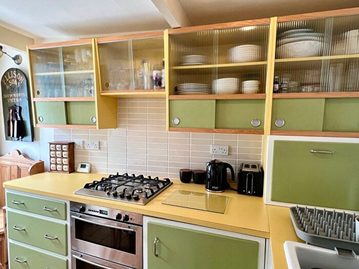 3 Bedroom End Of Terrace House For Sale In Princes Street, Deal, Kent, CT14