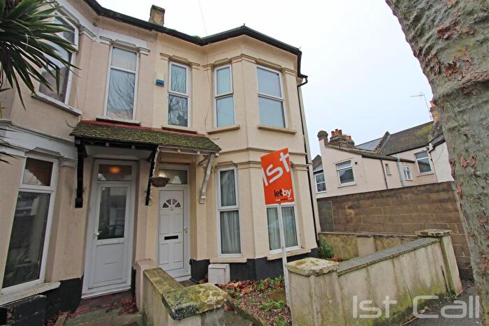 Property To Rent In Room, St Anns RoadSouthend On SeaEssex, SS2
