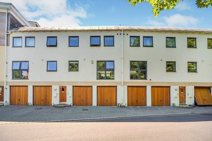 3 Bedroom Terraced House To Rent In Clifford Way, Maidstone, Kent, ME16