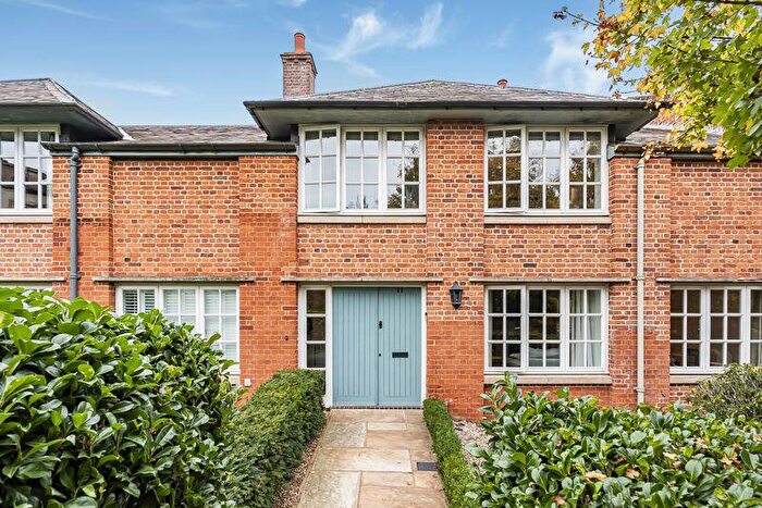 4 Bedroom Country House For Sale In Goldings, Hertford, SG14