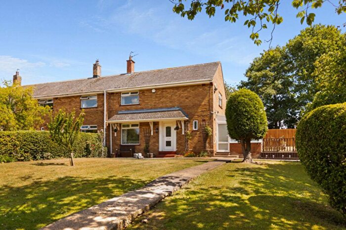 3 Bedroom Semi-Detached House For Sale In St Peters Close, Great Limber, Lincolnshire, DN37