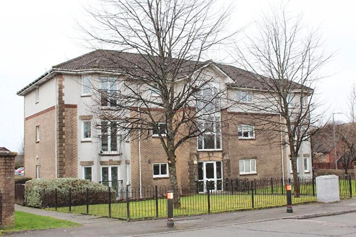 2 Bedroom Flat For Sale In Oakburn Walk, Jamestown, G83