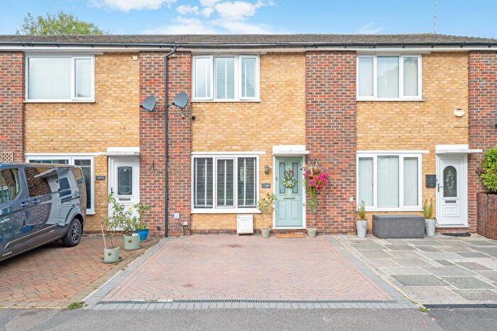 2 Bedroom Terraced House For Sale In Buckland Road, Tadworth, KT20