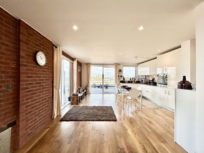 3 Bedroom Flat To Rent In Warehouse Court, No Street, Woolwich, Royal Arsenal Riverside, London, SE18