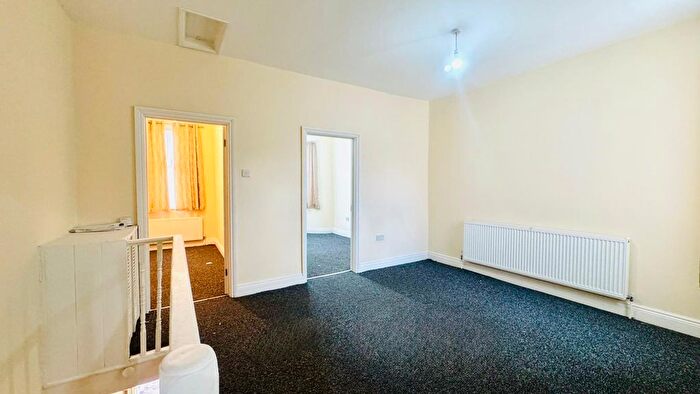 2 Bedroom Terraced House To Rent In Dershingham Road, E12