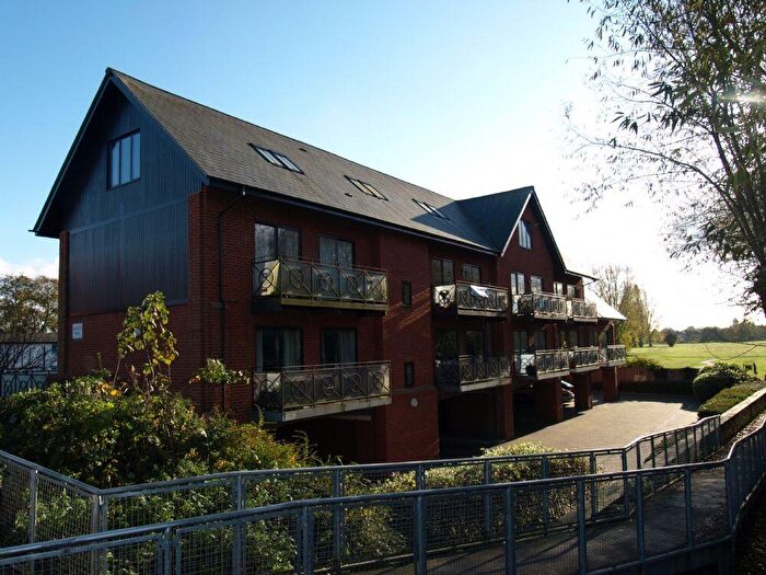 2 Bedroom Apartment For Sale In Flat, Ironbridge Works, Newport Pagnell, MK16