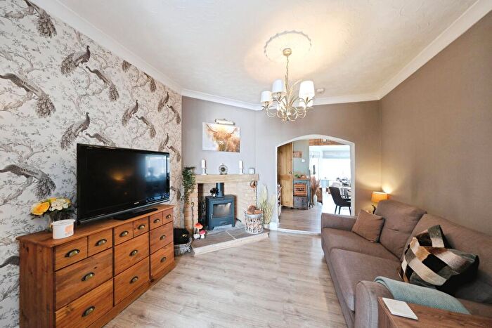 2 Bedroom Semi Detached House For Sale In Loscoe-denby Lane, Ripley, DE5