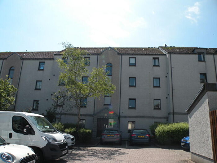 2 Bedroom Terraced House To Rent In Ardarroch Close, Aberdeen, AB24