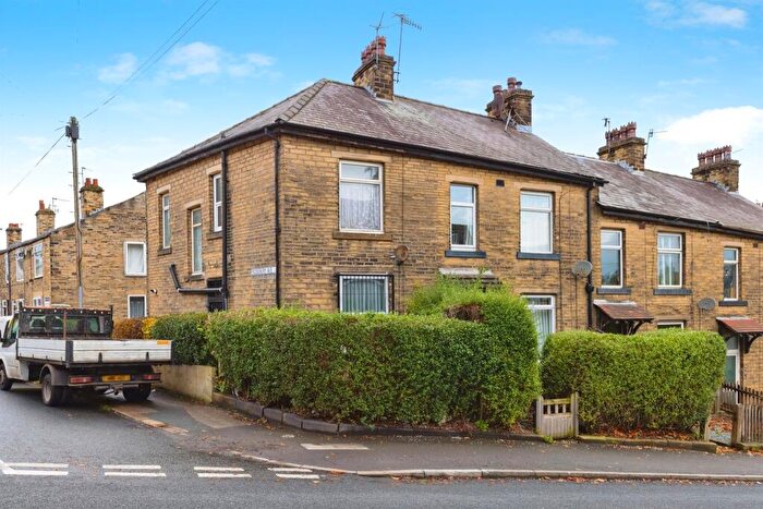 2 Bedroom End Of Terrace House For Sale In Rosebery Avenue, Shipley, BD18