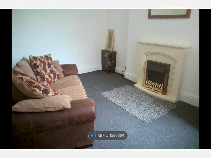 1 Bedroom Flat To Rent In Queens Road, Hoylake, CH47