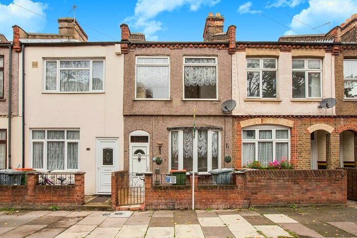 2 Bedroom Terraced House To Rent In Grenadier Street, London, E16