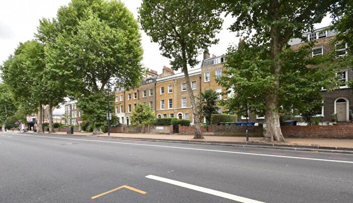 1 Bedroom Flat To Rent In Kennington Park Road, Kennington, SE11